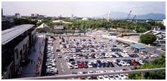 2002年春　クレオ5階エレベーターホールより、キュート建設予定地(中央3駐車場)を見下ろしたところ。